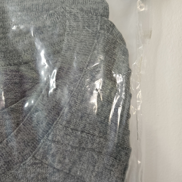 Shein Gray Crew Neck Long Sleeve Lightweight Sweater Sz L - Picture 3 of 10